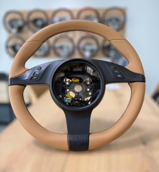 Porsche 991 / Panamera 970 / Cayenne 958 Lenkrad neu beziehen Porsche 991 / Panamera 970 / Cayenne 958 Lenkrad neu beziehen